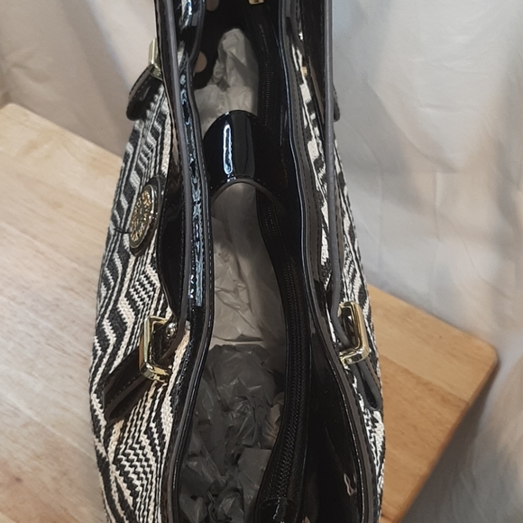 Handbag - Picture 5 of 9